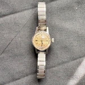 Vintage Omega Ladymatic 1960s Cut Glass Crystal Elegant Watch